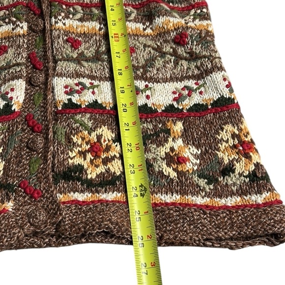 RARE Simpatico vtg 1990 knitted cardigan
Sweater oversize,embroidered rosette,3D - Picture 8 of 16